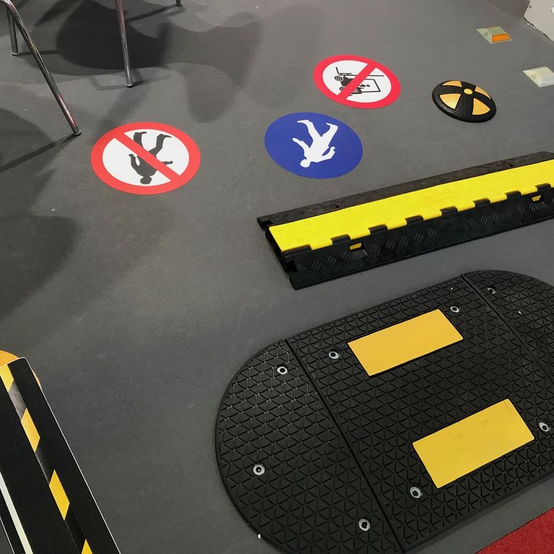 Cintas viales y vallas de señalizacion - Ekipa systems
